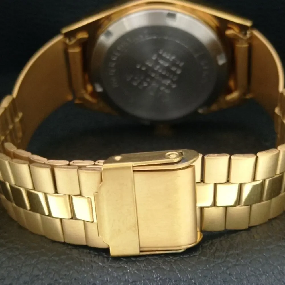 Vintage 1975 Citizen Automatic Mens Gold Watch W/daydate & Black accents
